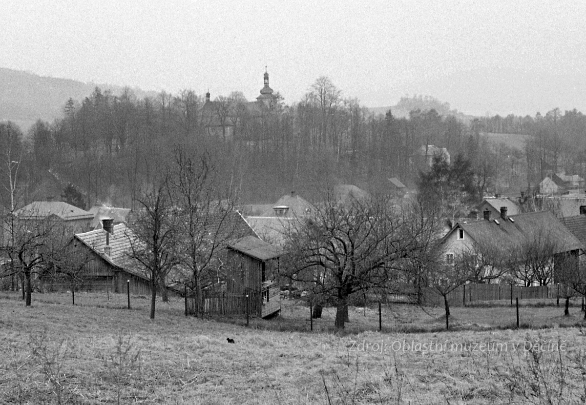 Nová Oleška, kostel Nejsvětější Trojice