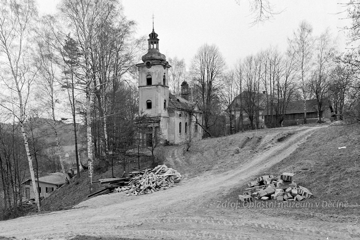 Nová Oleška, kostel Nejsvětější Trojice