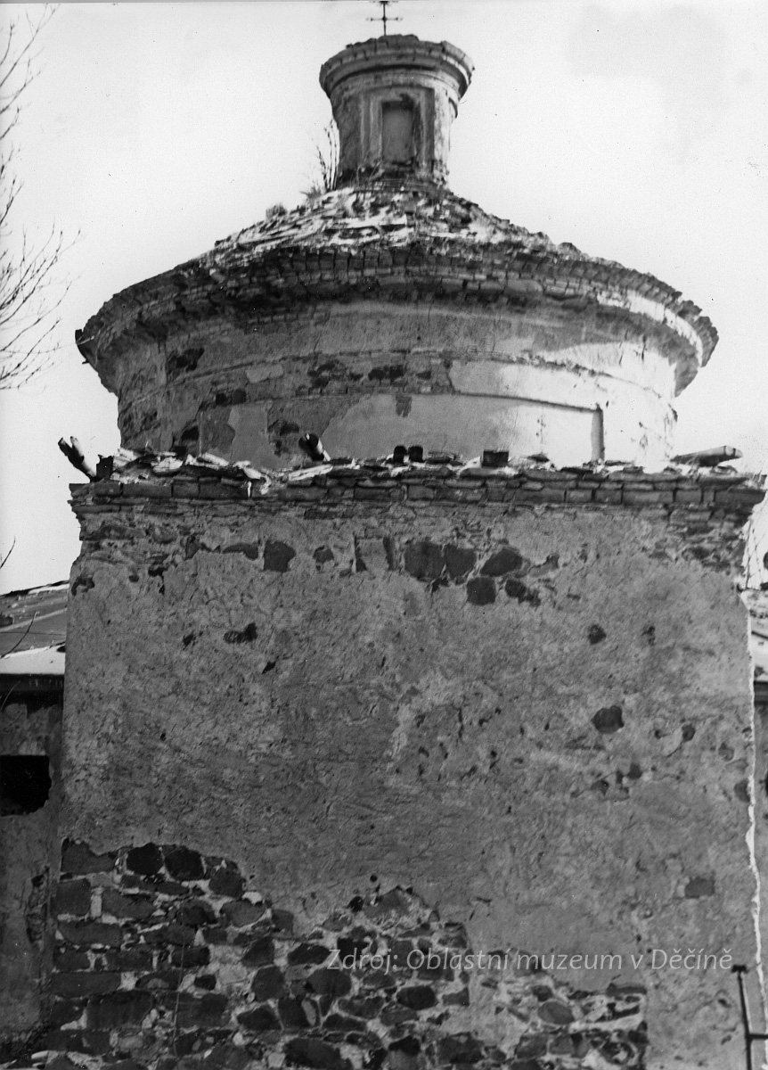 Boží vrch (Gottesberg) u Verneřic, poutní kostel Nejsvětější Trojice